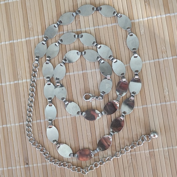 New black and white metal and chain belt - Picture 6 of 6